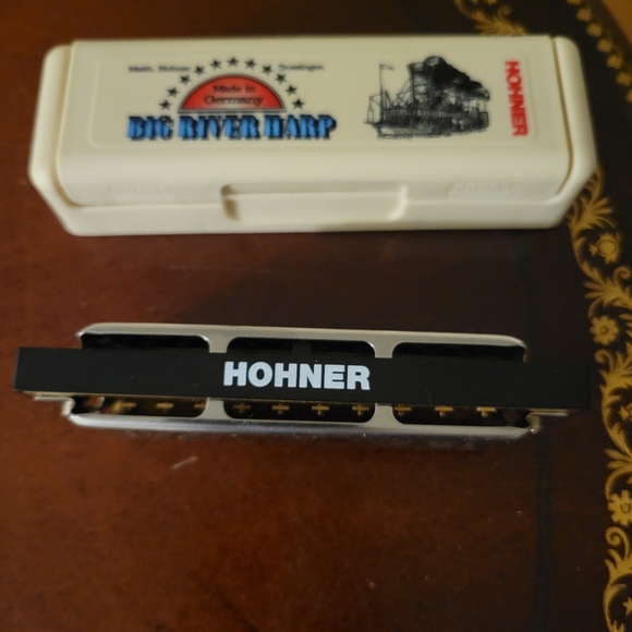 New Hohner Harmonica And Music Book - Picture 3 of 12